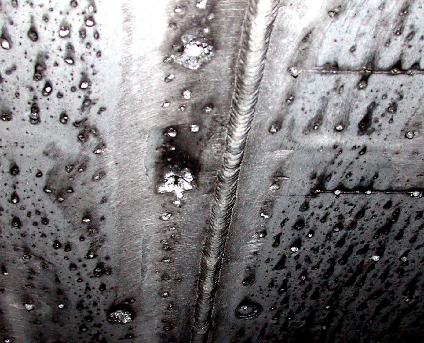 Large pits on marine grade aluminium